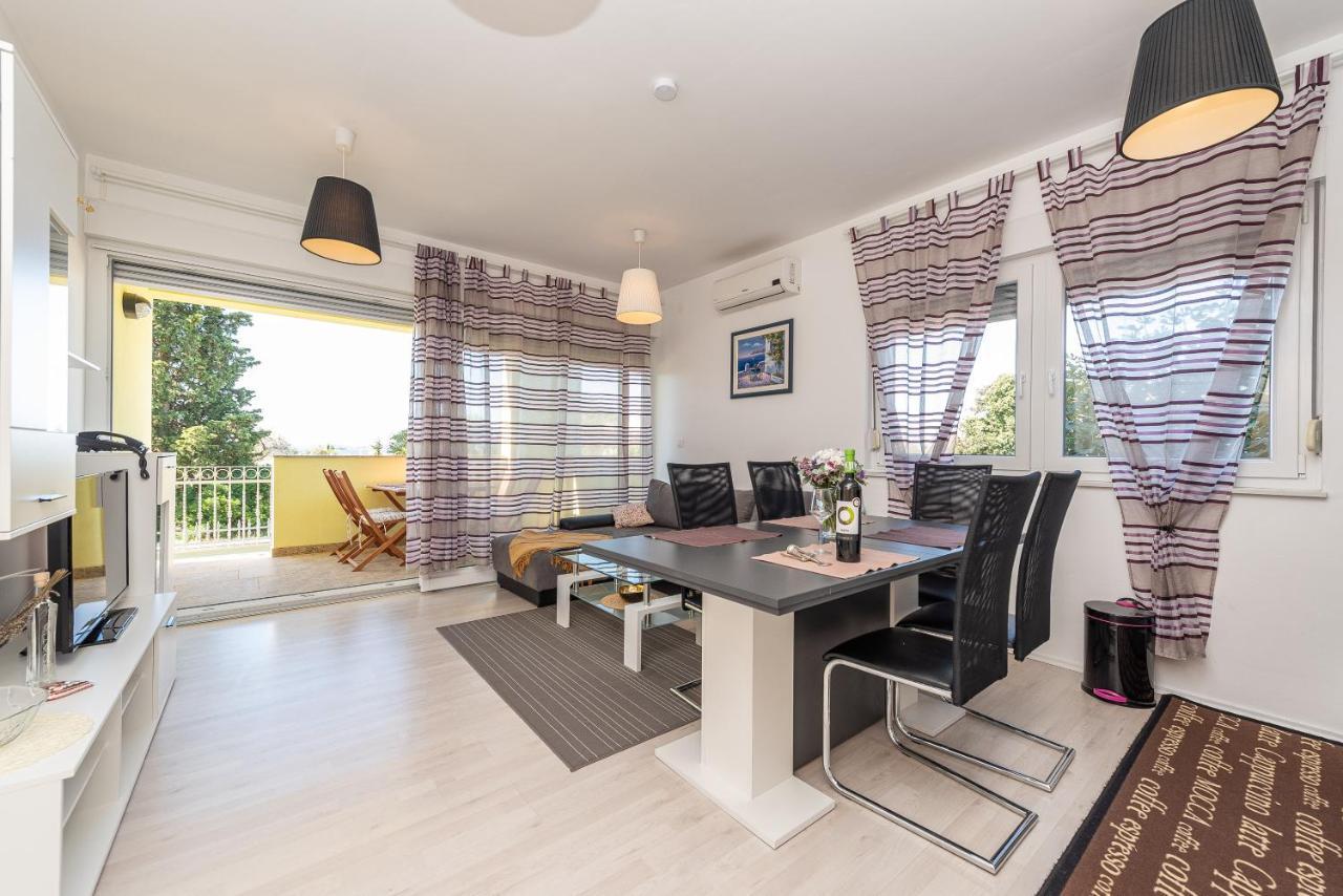 Antonio Apartments ซูโกชัน ภายนอก รูปภาพ