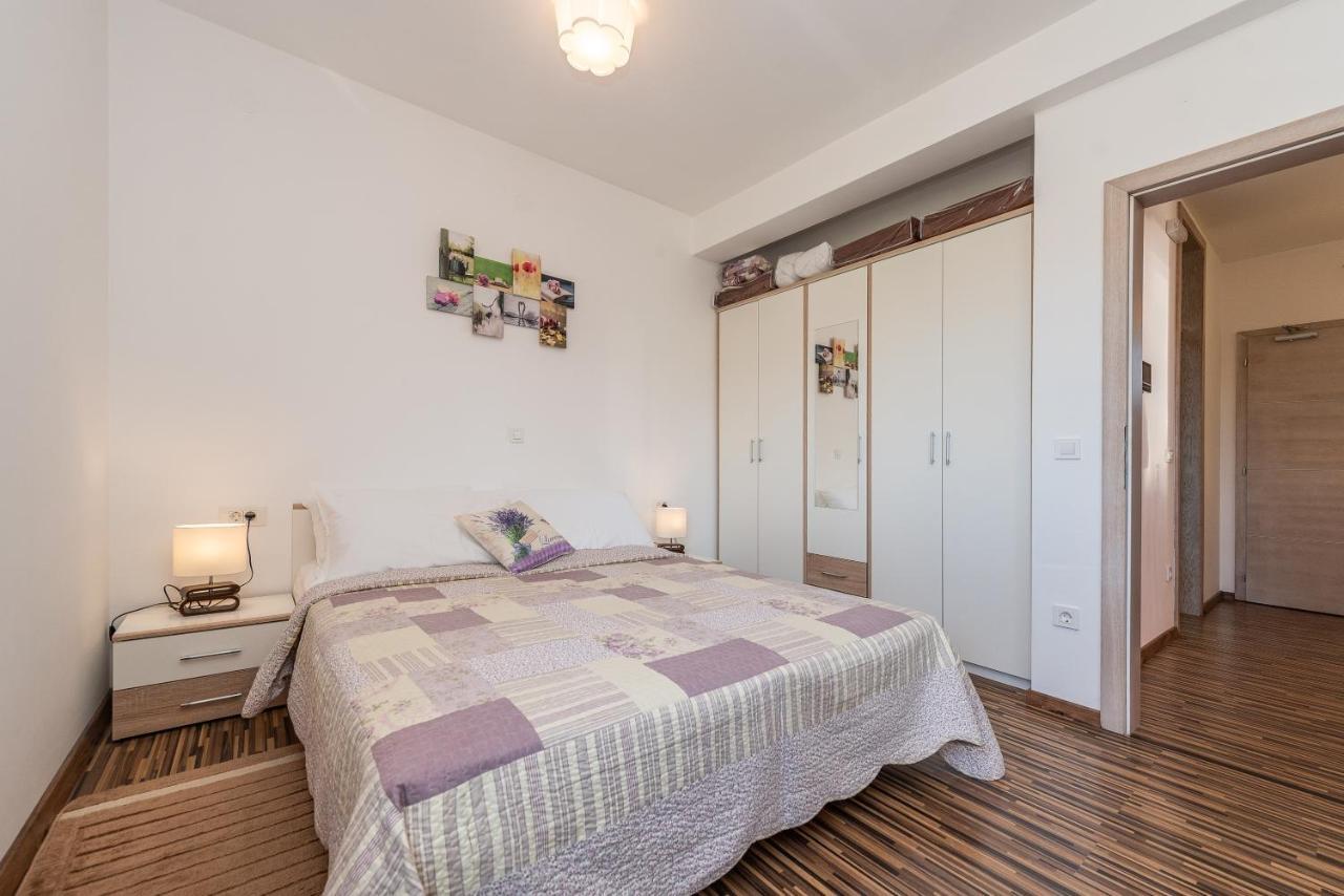 Antonio Apartments ซูโกชัน ภายนอก รูปภาพ