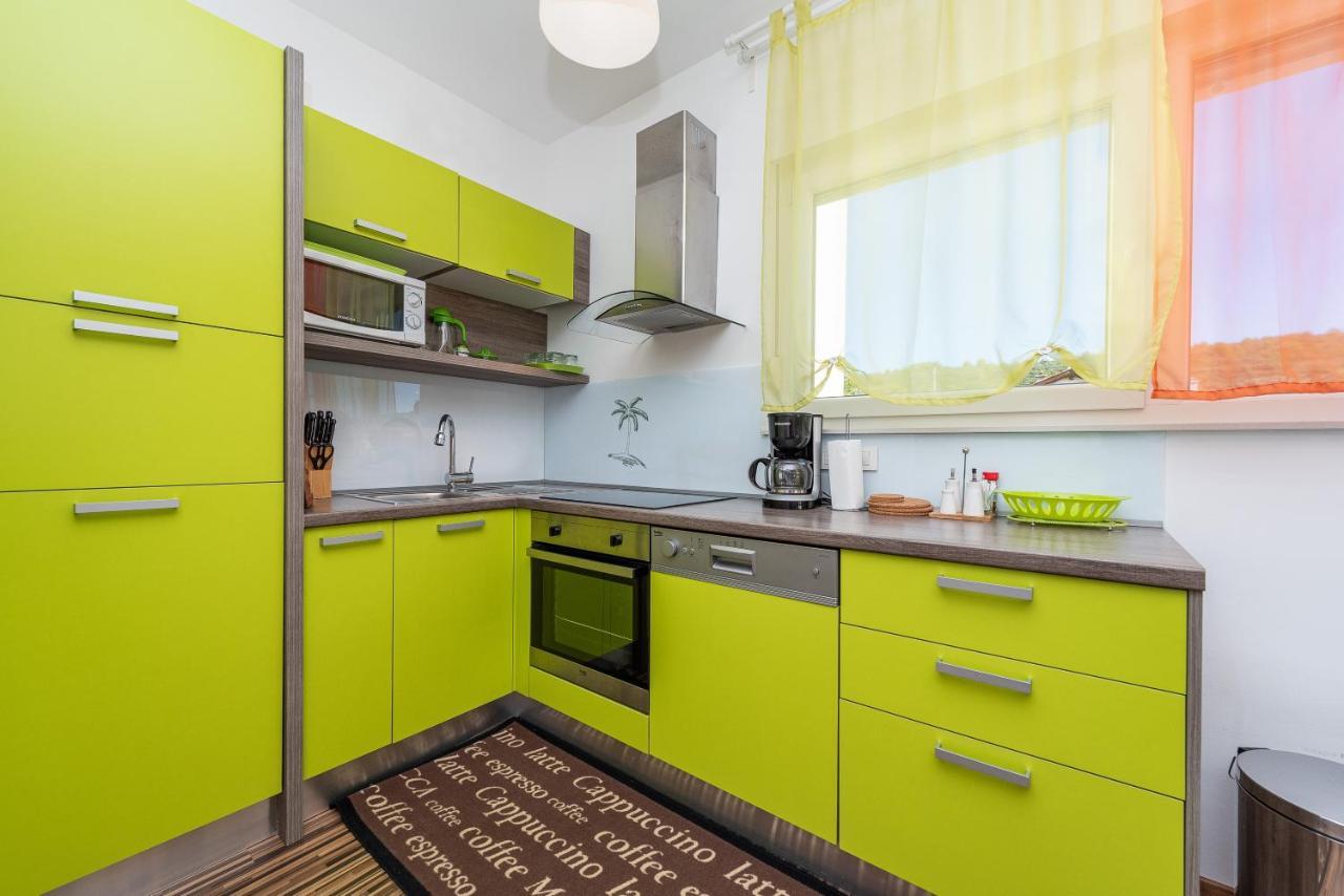 Antonio Apartments ซูโกชัน ภายนอก รูปภาพ