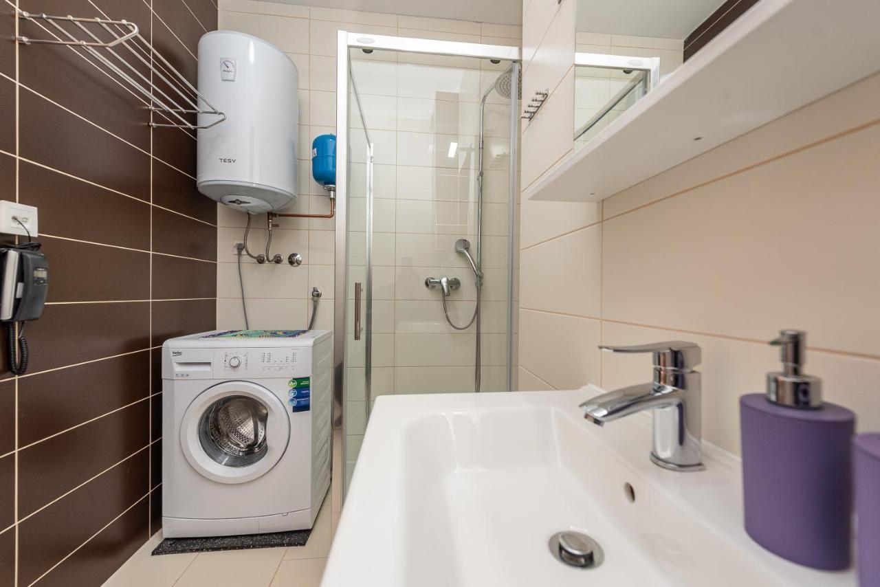 Antonio Apartments ซูโกชัน ภายนอก รูปภาพ